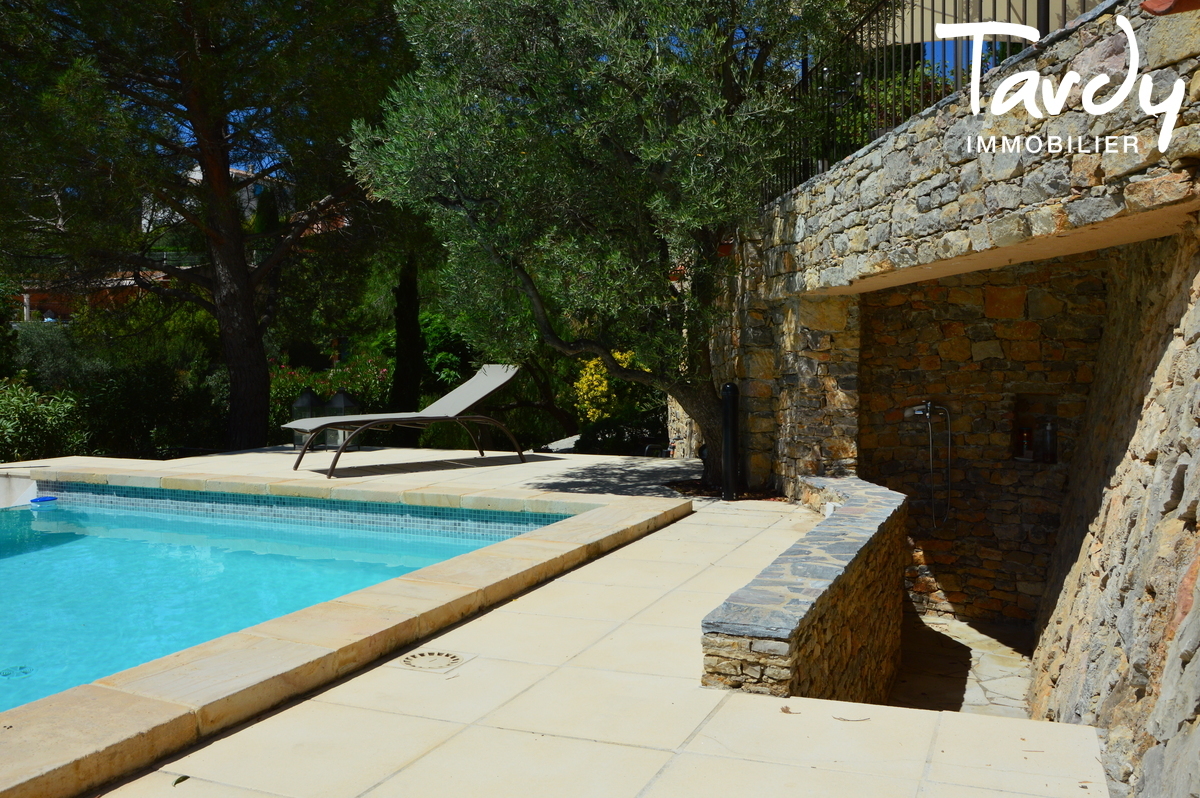 Villa de charme, vue dgage - 83190 OLLIOULES - Ollioules