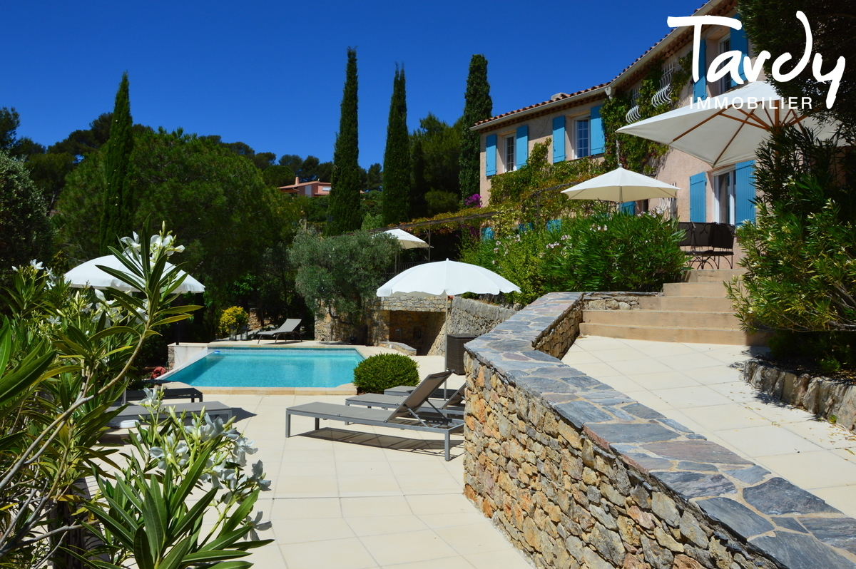 Villa de charme, vue dgage - 83190 OLLIOULES - Ollioules