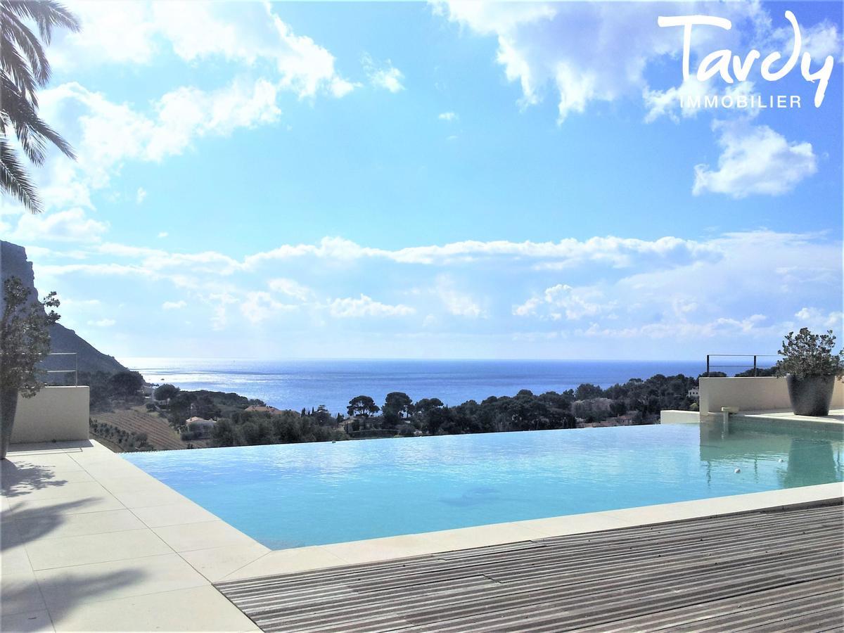 Contemporaine vue mer - Cassis 13260 - Cassis - PATTE BLANCHE - 1re Marque OFF MARKET en Immobilier- TARDY IMMOBILIER
