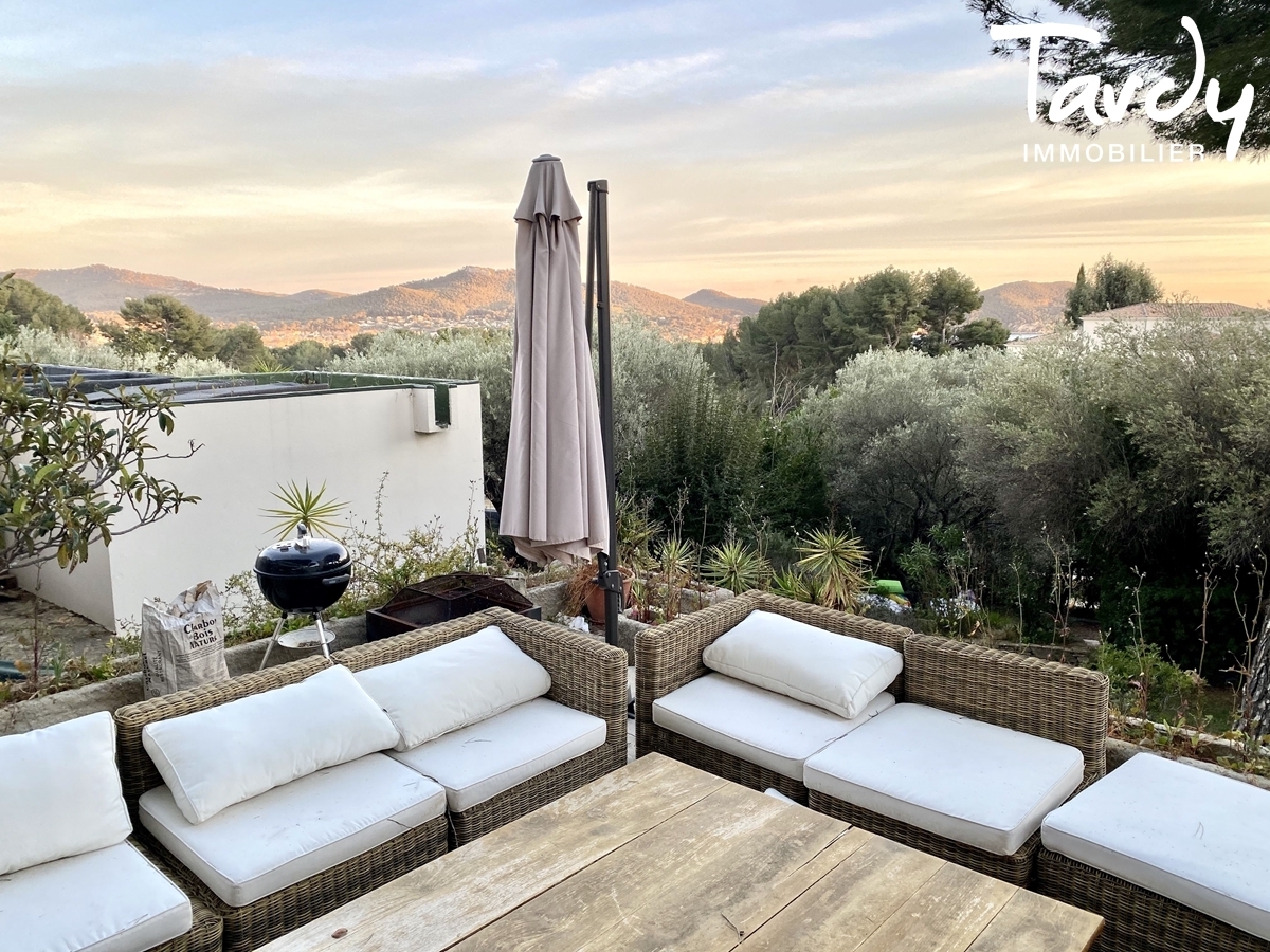 Villa d'archi. vue mer, plage  pieds - 83270 SAINT-CYR-SUR-MER - Saint-Cyr-sur-Mer - Villa vue mer contemporaine