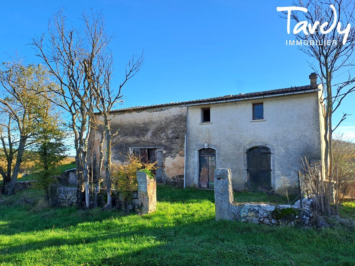Proche Sainte Victoire domaine de caractre 220 hectares - Proximit AIX EN PCE - Aix-en-Provence
