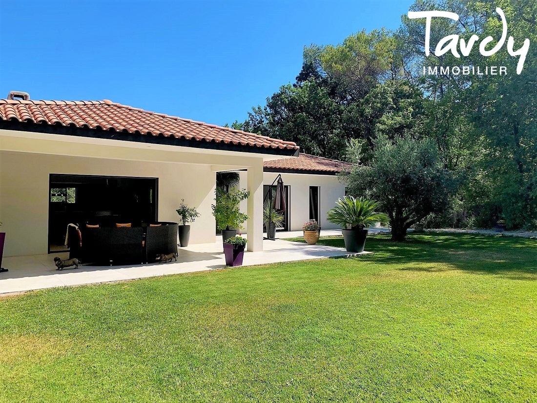 Magnifique Villa Contemporaine de plain-pied - 13100 AIX-EN-PROVENCE - Aix-en-Provence