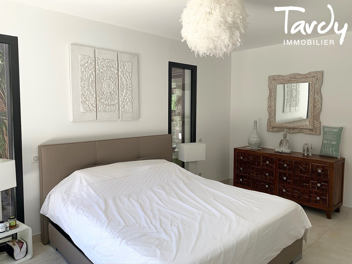 Magnifique Villa Contemporaine de plain-pied - 13100 AIX-EN-PROVENCE - Aix-en-Provence