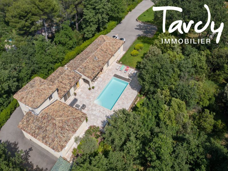 Proprit Familiale plain-pied calme - 13100 AIX-EN-PROVENCE  - Aix-en-Provence
