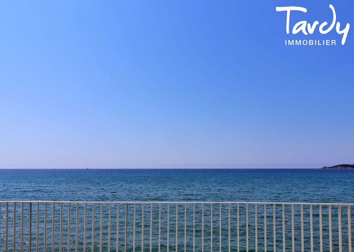 Pieds dans l'eau, vue mer  Fontsainte - LA CIOTAT 13600 - La Ciotat