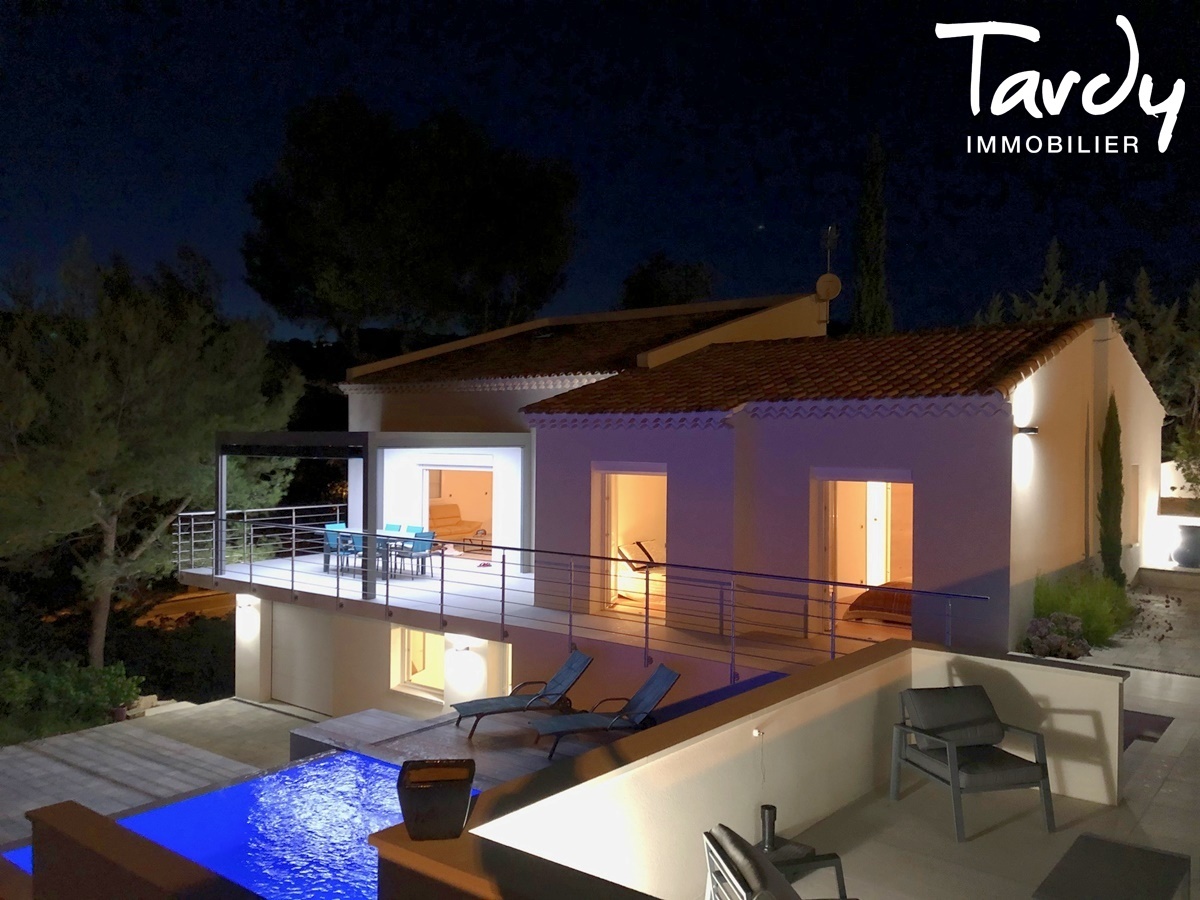 Villa vue campagne, proche port et plages - 83150 BANDOL - Bandol - PATTE BLANCHE 1re MARQUE OFF-MARKET EN IMMOBILIER