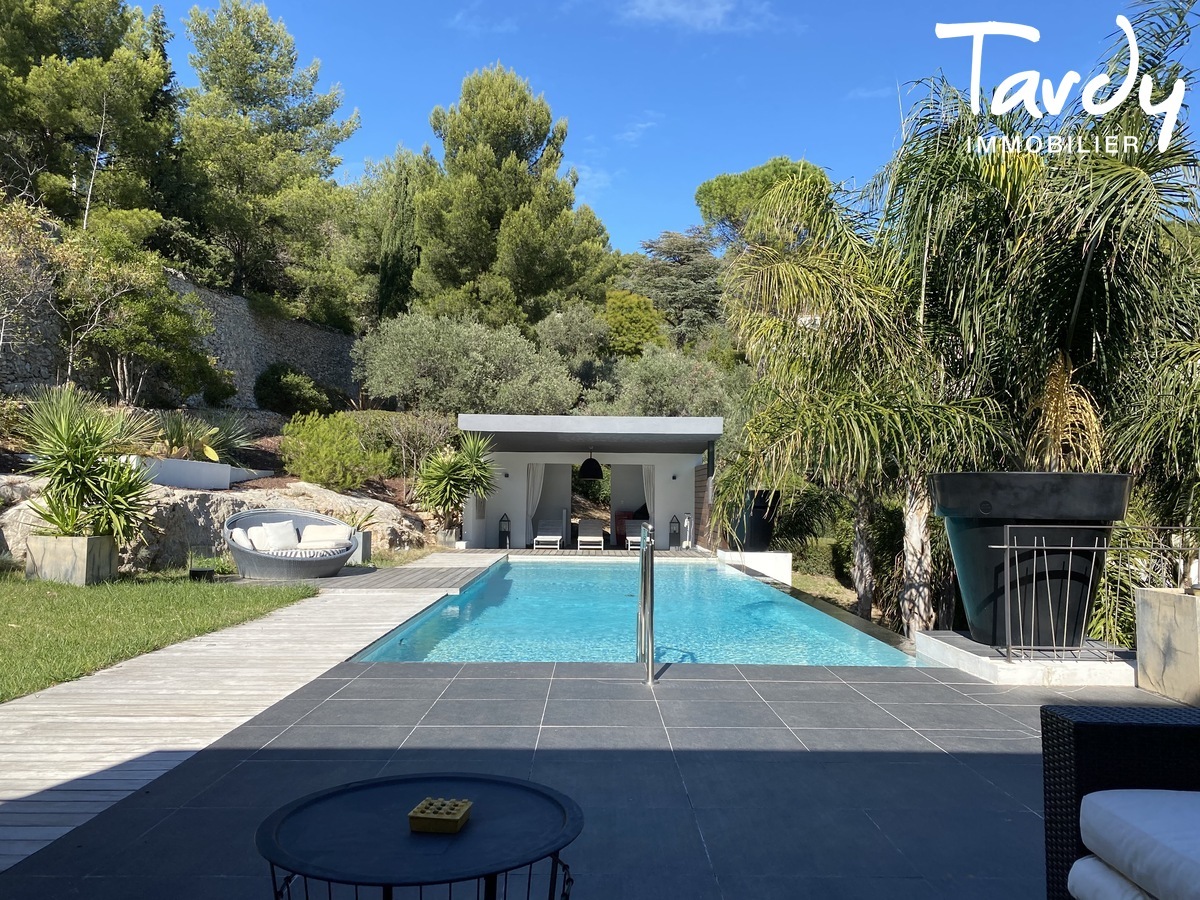 Villa d'Architecte, vue mer, parc gard� - 13007 MARSEILLE - Marseille 7�me