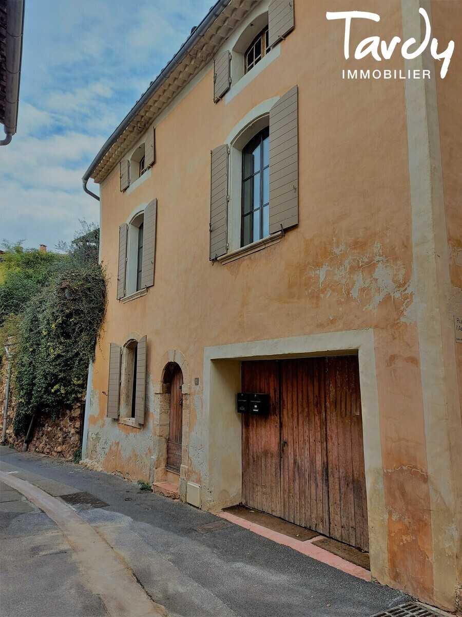 Maison de village - proche commodits - 84220 ROUSSILLON - Roussillon