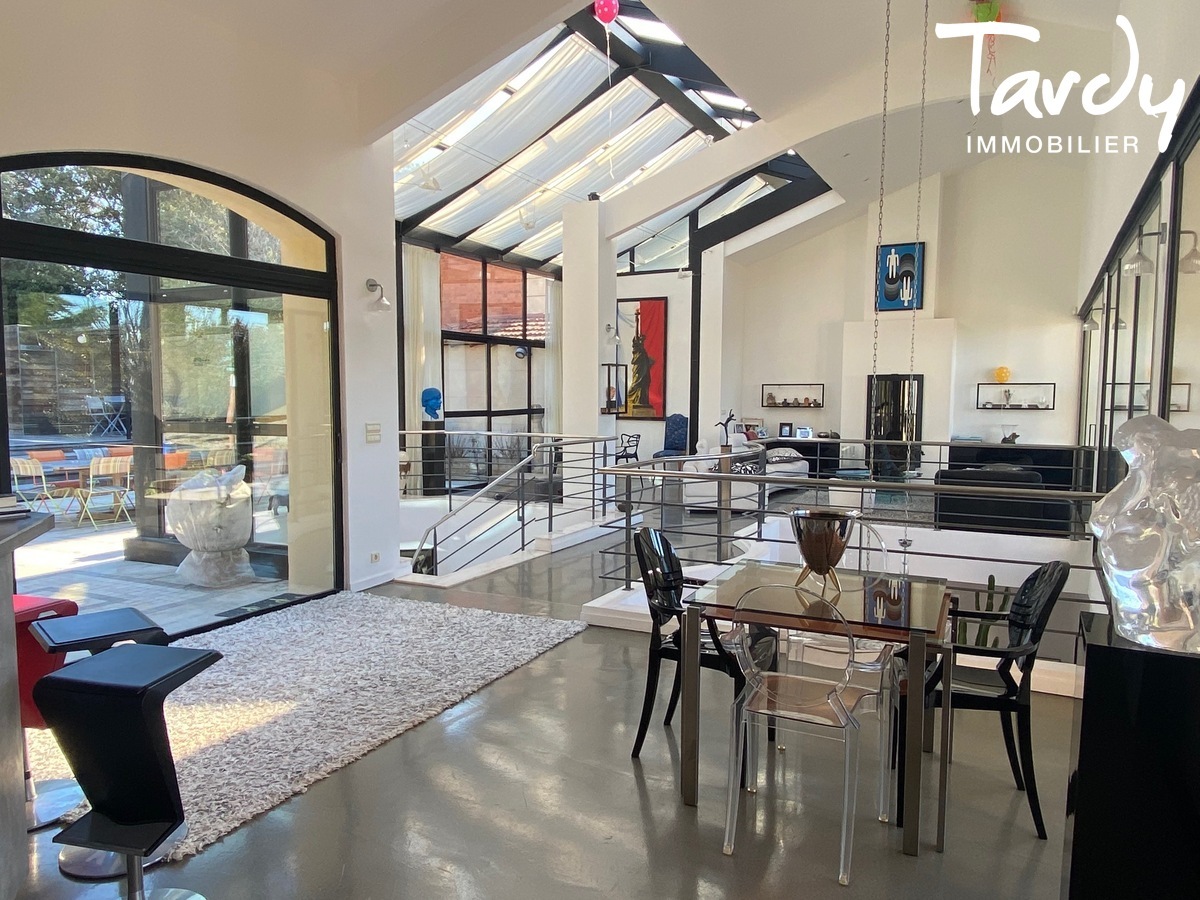 Demeure de prestige dans parc s�curis� - 13007 MARSEILLE - Marseille 7�me - Talabot Marseille tardy Immobilier vendue