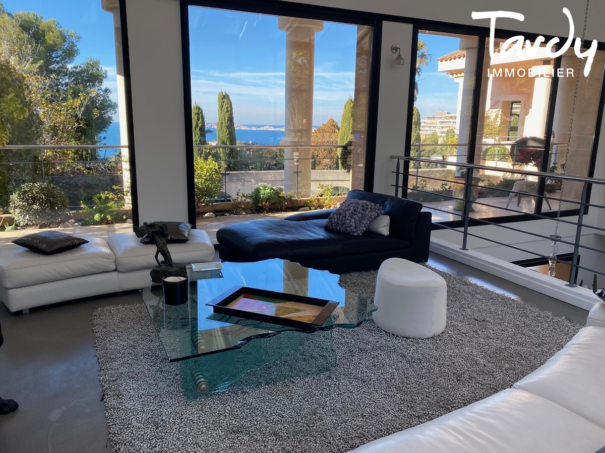 Demeure de prestige dans parc s�curis� - 13007 MARSEILLE - Marseille 7�me - Talabot parc s�curis� Tardy Immobilier