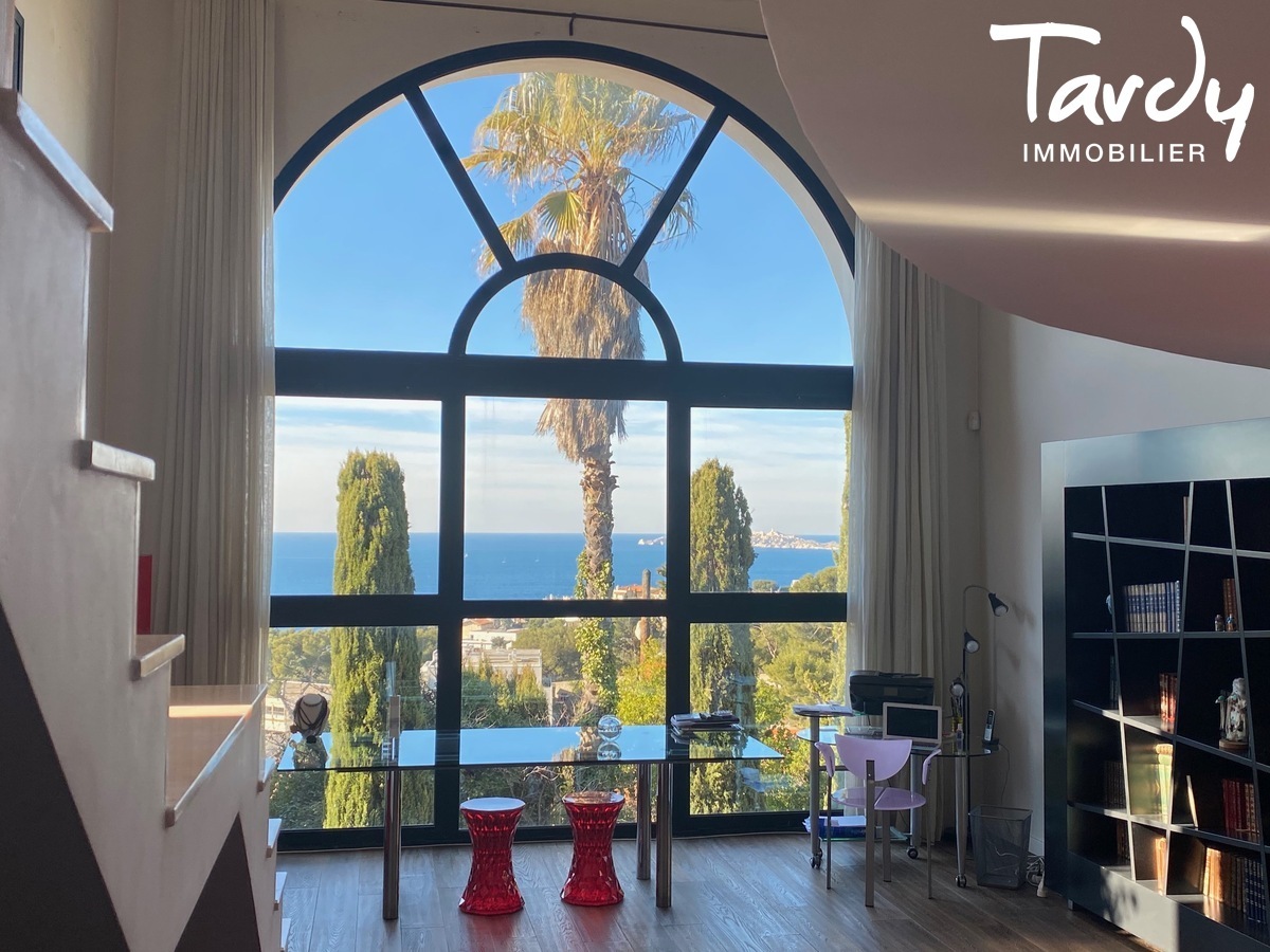 Demeure de prestige dans parc s�curis� - 13007 MARSEILLE - Marseille 7�me - Talabot 13007