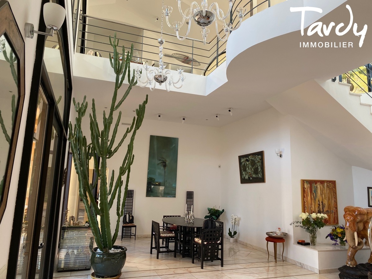 Demeure de prestige dans parc s�curis� - 13007 MARSEILLE - Marseille 7�me - 13007 Marseille Tardy