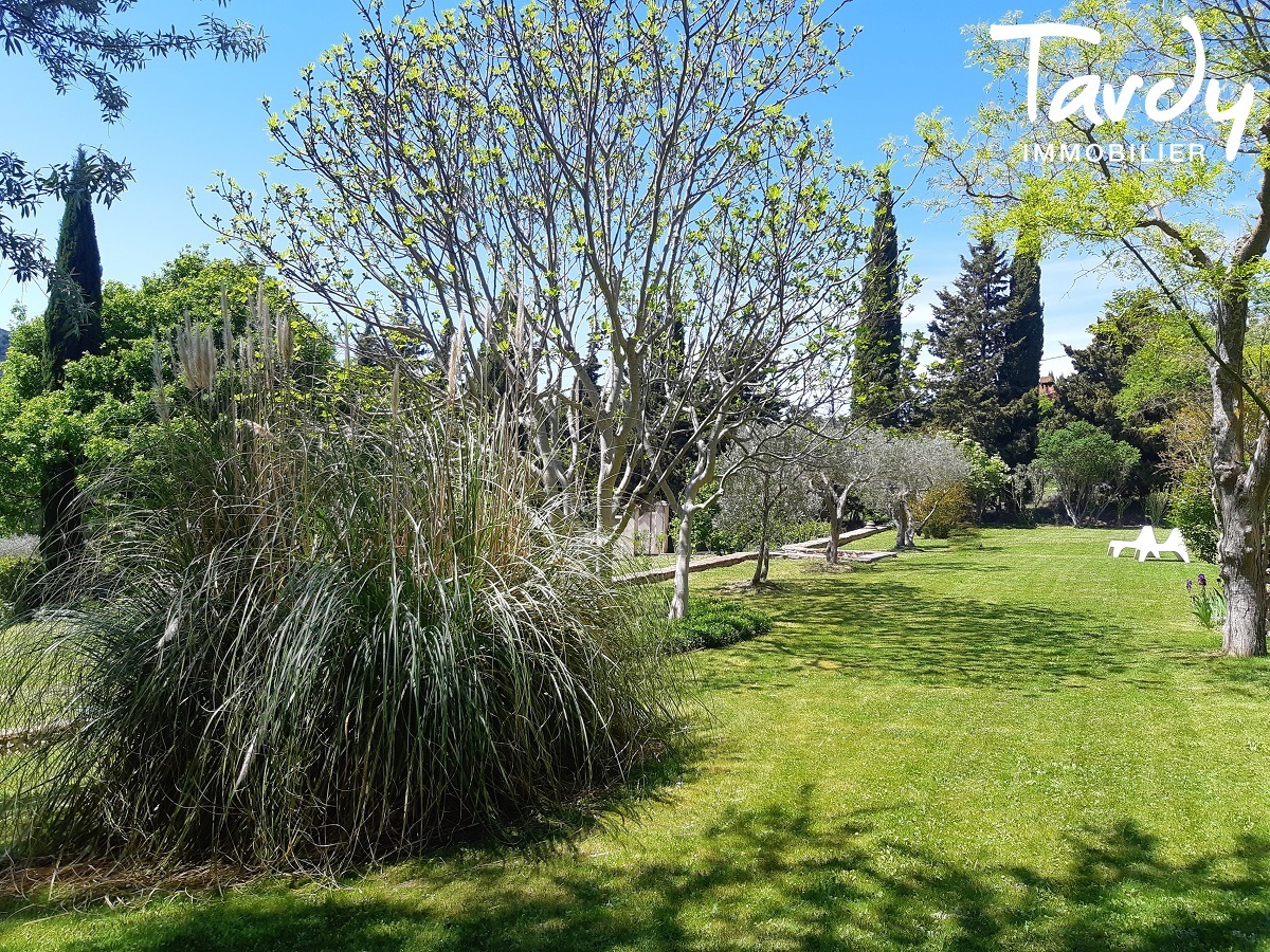 Belle bastide avec dpendances vue Ste Victoire - proche 13100 AIX EN PROVENCE - Aix-en-Provence - Maison Aix en Provence jardin paysag