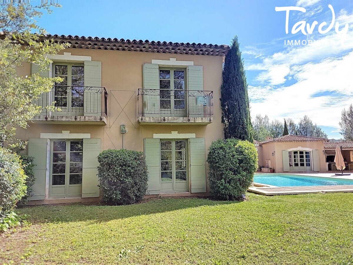Bastide rcente de charme -  8 chambres, 525 m - 13100 PONT ROYAL - Aix-en-Provence - Au pied du golf  proche Aix en Provence