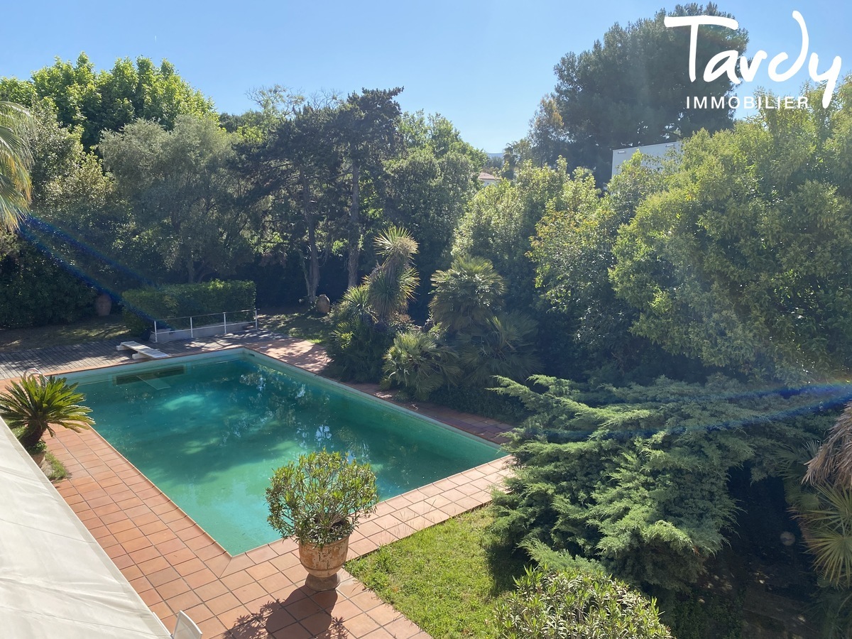 Villa parc priv� proche de la mer - 13008 Marseille  - Marseille 8�me