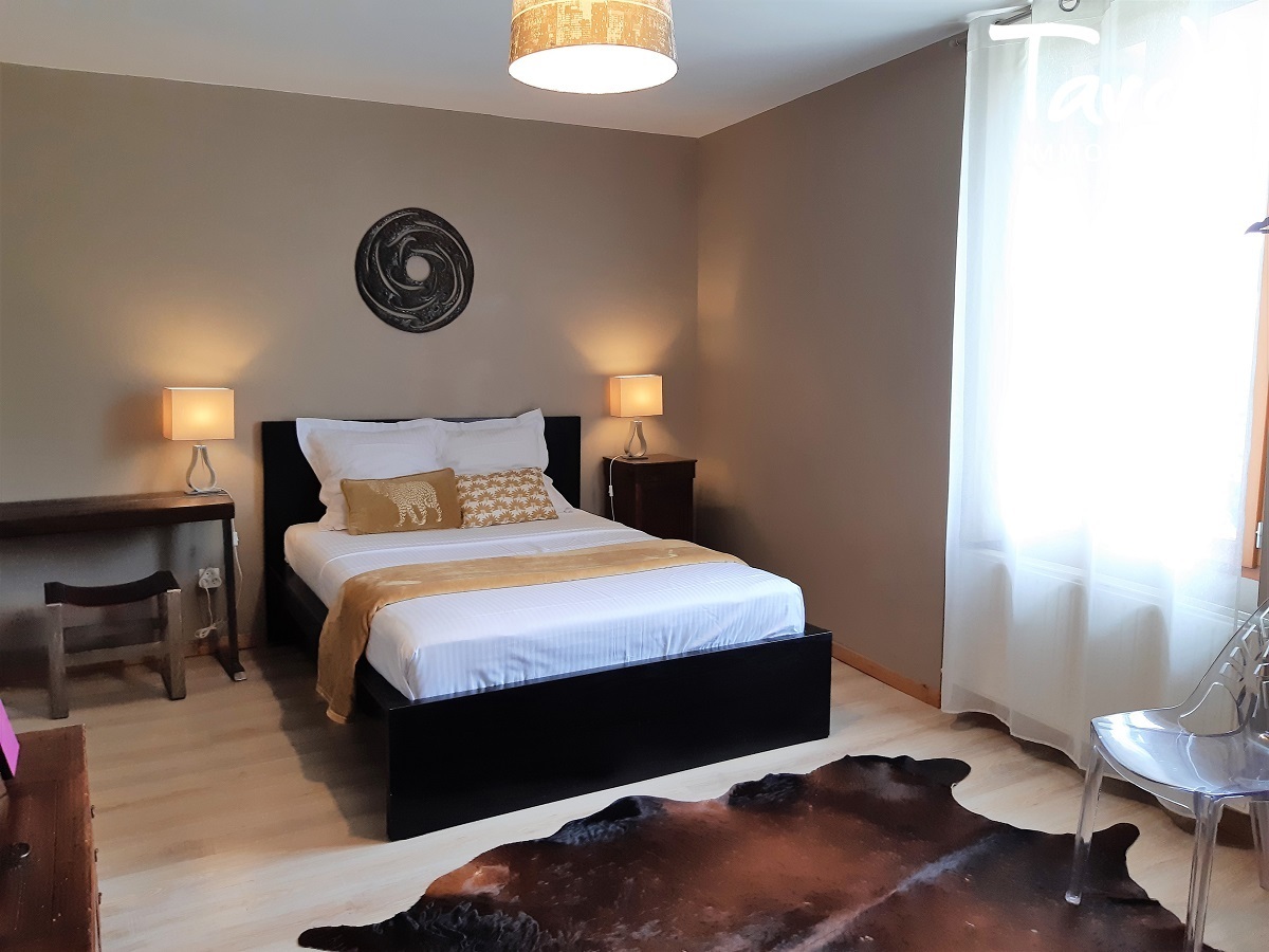 Domaine du 17me en Luberon - Idal activit touristique - Proche 04 FORCALQUIER - Forcalquier