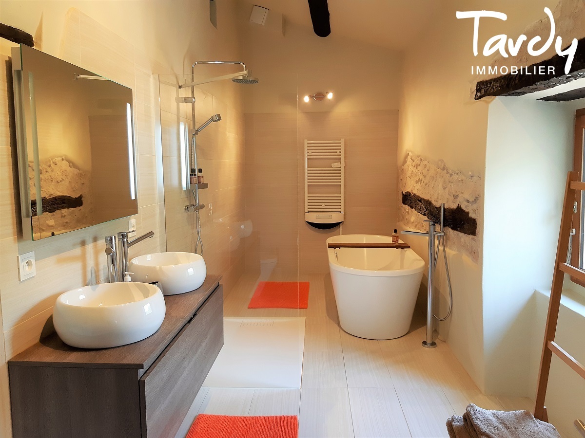 Domaine du 17me en Luberon - Idal activit touristique - Proche 04 FORCALQUIER - Forcalquier