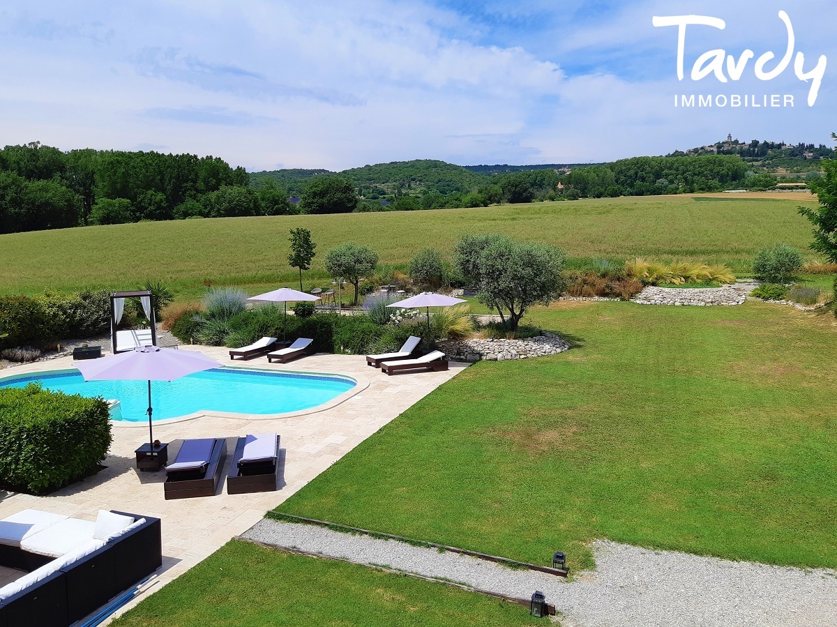 Domaine du 17me en Luberon - Idal activit touristique - Proche 04 100 MANOSQUE - Manosque - Maison piscine plusieurs hectares