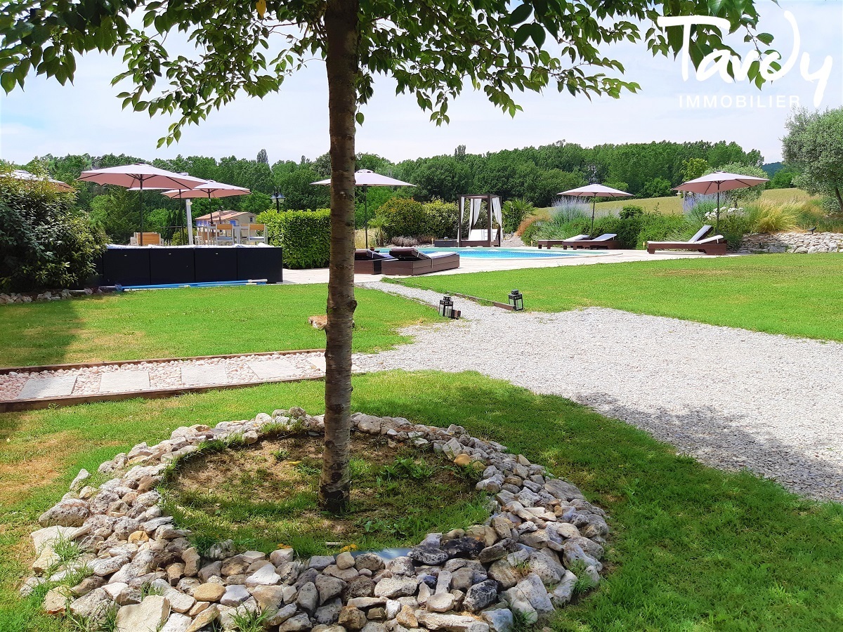 Domaine du 17me en Luberon - Idal activit touristique - Proche 04 FORCALQUIER - Forcalquier - Proprit avec restaurant Luberon