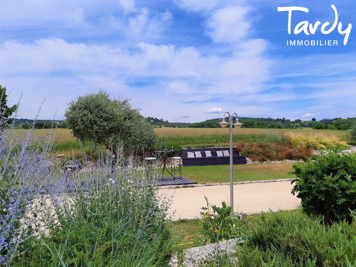 Domaine du 17me en Luberon - Idal activit touristique - Proche 04 FORCALQUIER - Forcalquier