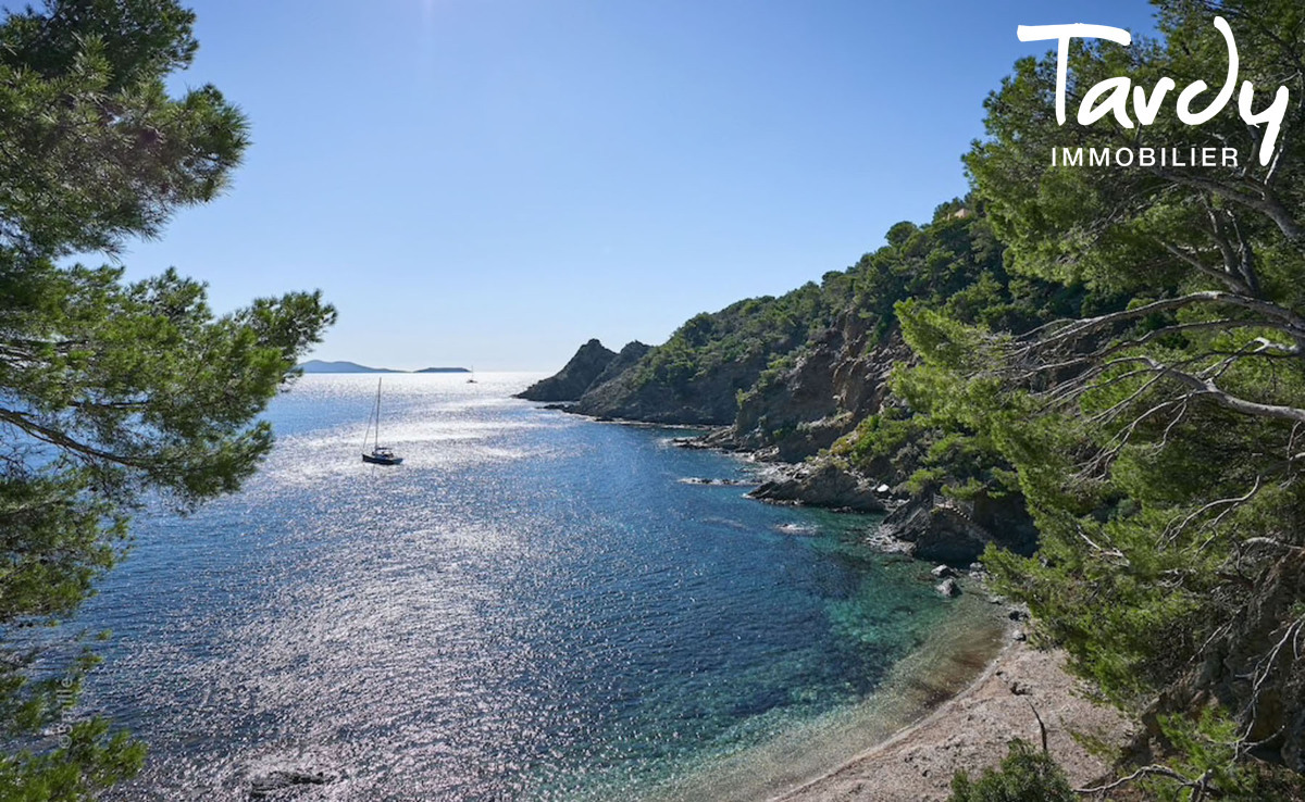Belle familiale, proche plage et port, Cap Bnat - 83230 BORMES-LES-MIMOSAS - Bormes-les-Mimosas