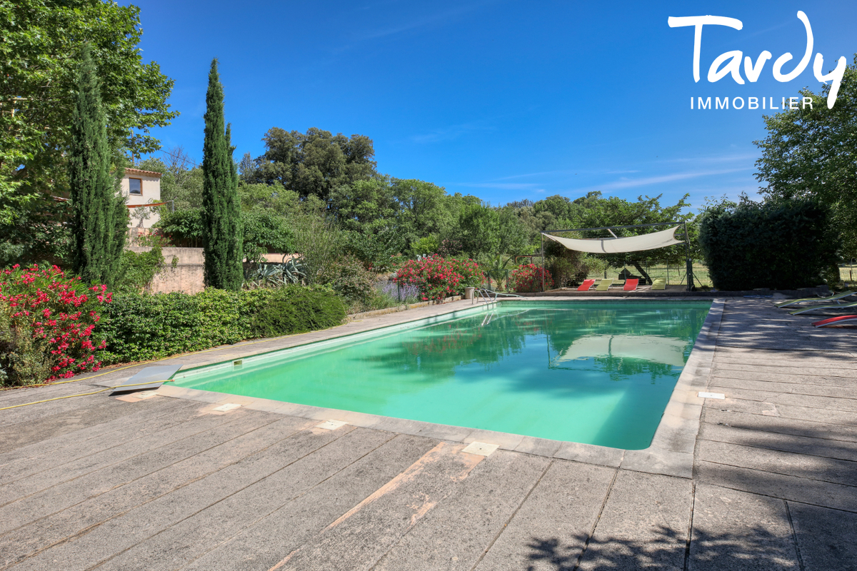 Proprit cadre campagne grand parc - 83300 DRAGUIGNAN - Draguignan - Chteau en France  vendre