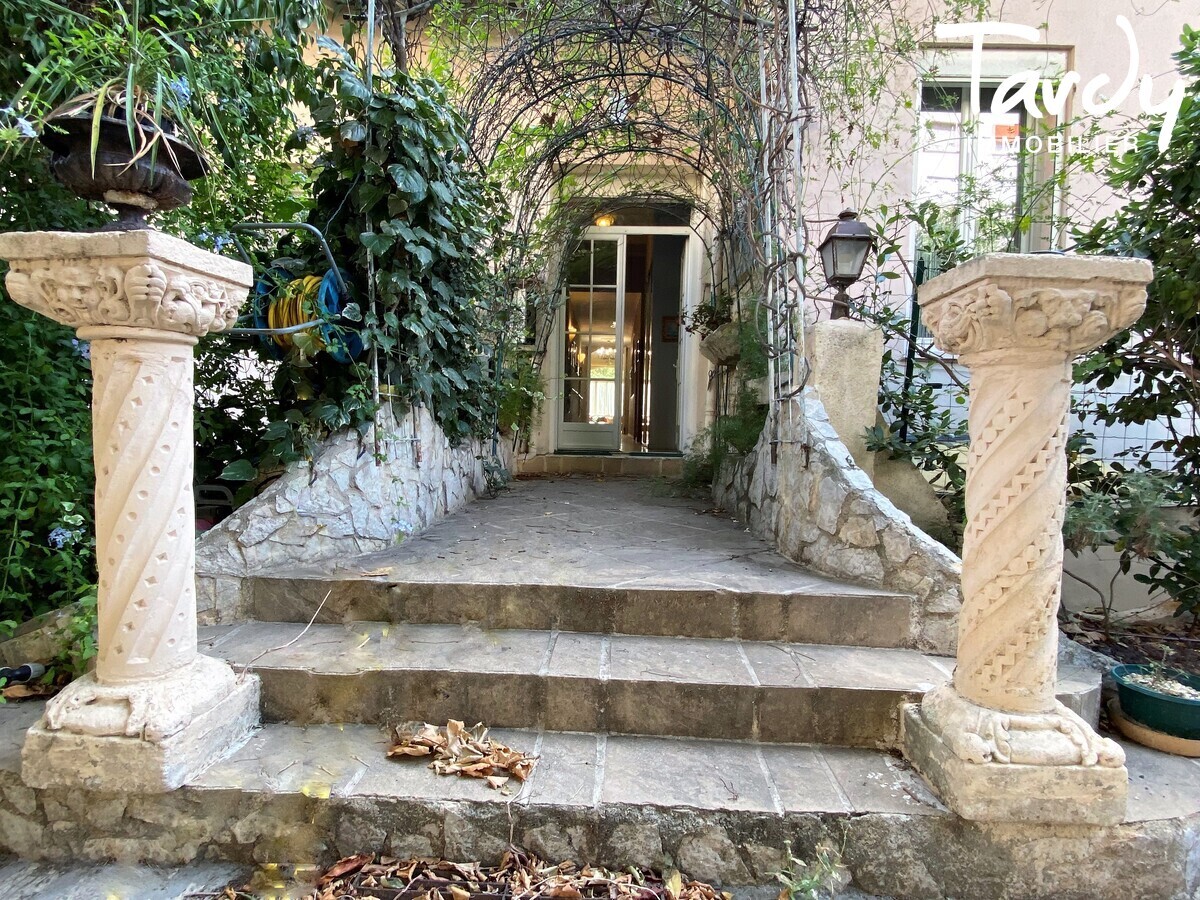 Magnifique Appartement Bourgeois - P�rier - 13008 Marseille - Marseille 8�me - Appartement bourgeois 13008 Marseille Tardy Immobilier