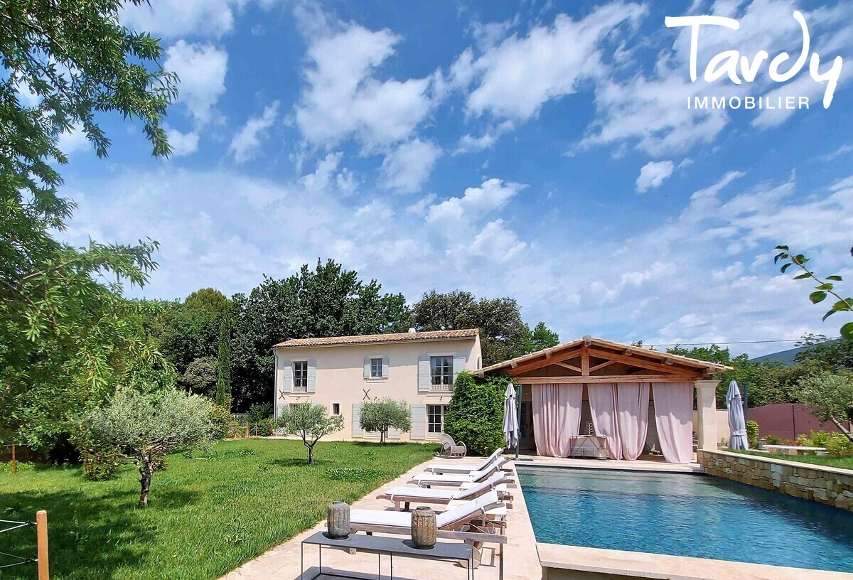 Bastide avec piscine - 84160 LOURMARIN - Lourmarin