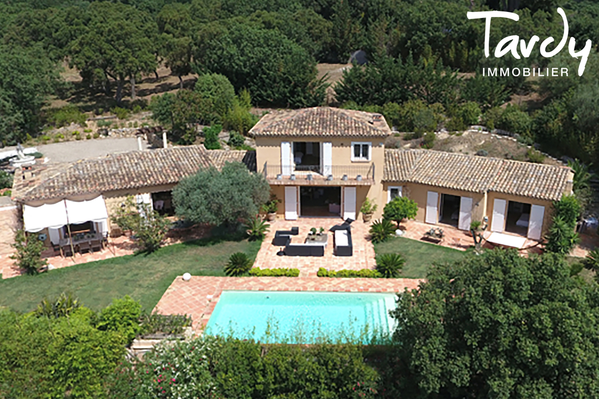 Grande villa avec piscine au calme - 83310- GRIMAUD - Grimaud - Immobilier de Prestige Côte d'Azur