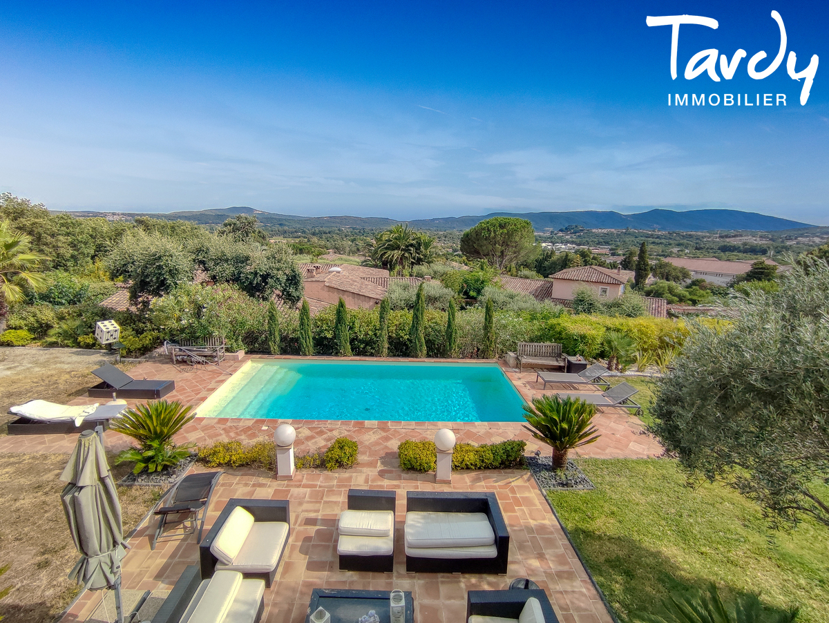 Villa avec piscine et grand terrain - 83310 - GRIMAUD - Grimaud - Prestige Real Estate Côte d'Azur