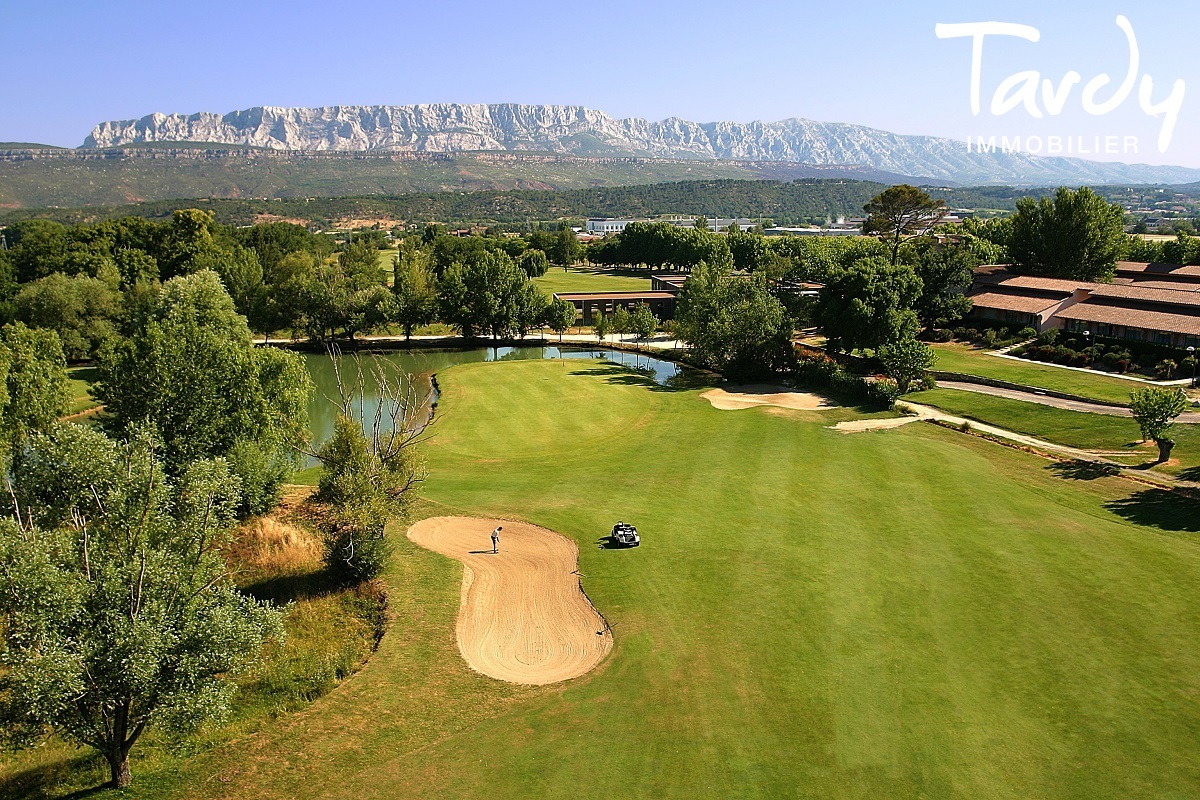 Terrain libre constructeur sur Golf - Domaine d'exception - proche 13100 AIX EN PROVENCE - Aix-en-Provence