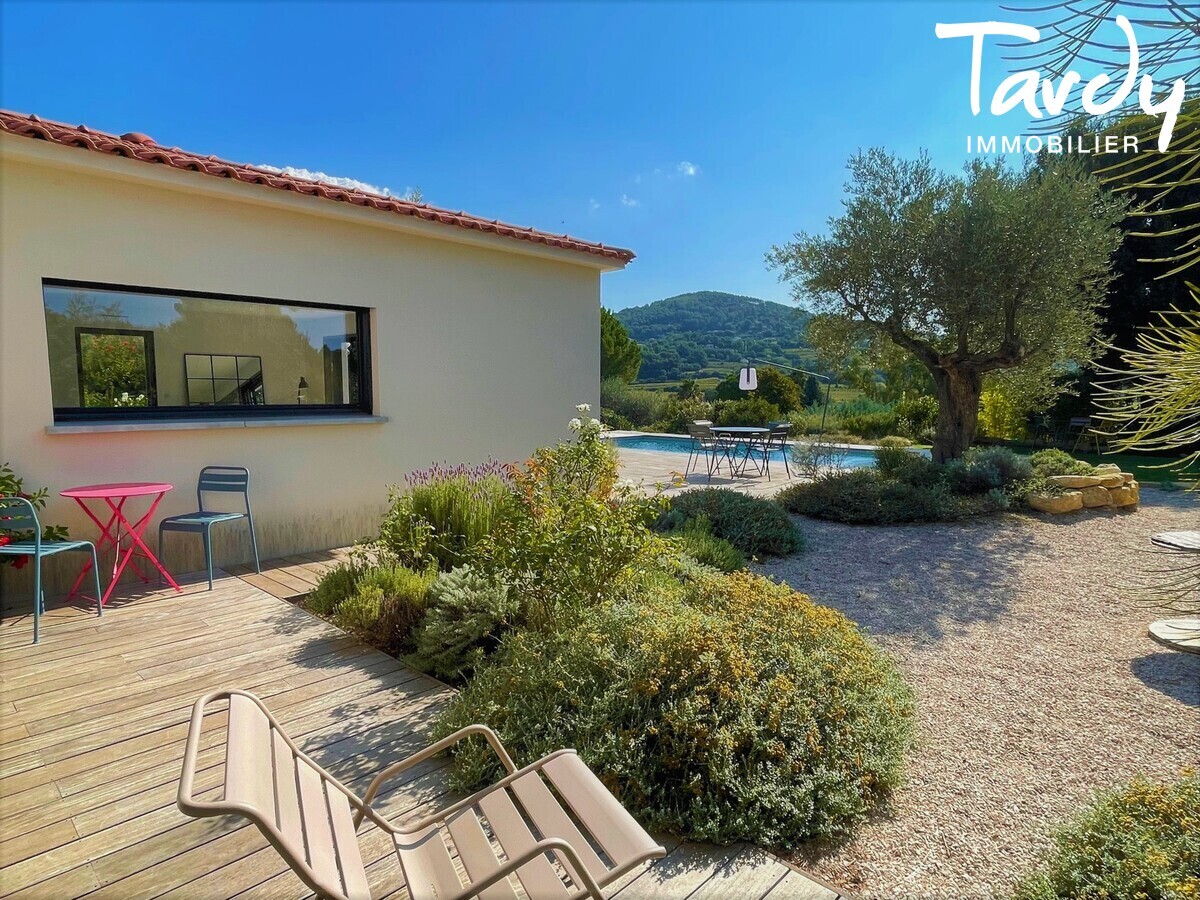 Villa Contemporaine situe en pleine campagne - 83270 SAINT-CYR-SUR-MER - Saint-Cyr-sur-Mer