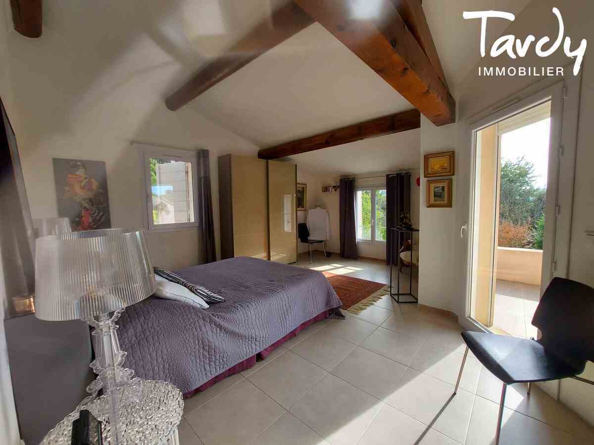 Villa rcente - belles prestations - 84360 LAURIS - Lauris