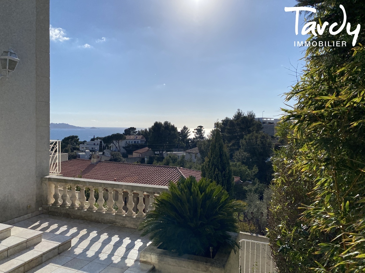 Villa vue mer dans parc s�curis� - 13007 MARSEILLE - Marseille 7�me
