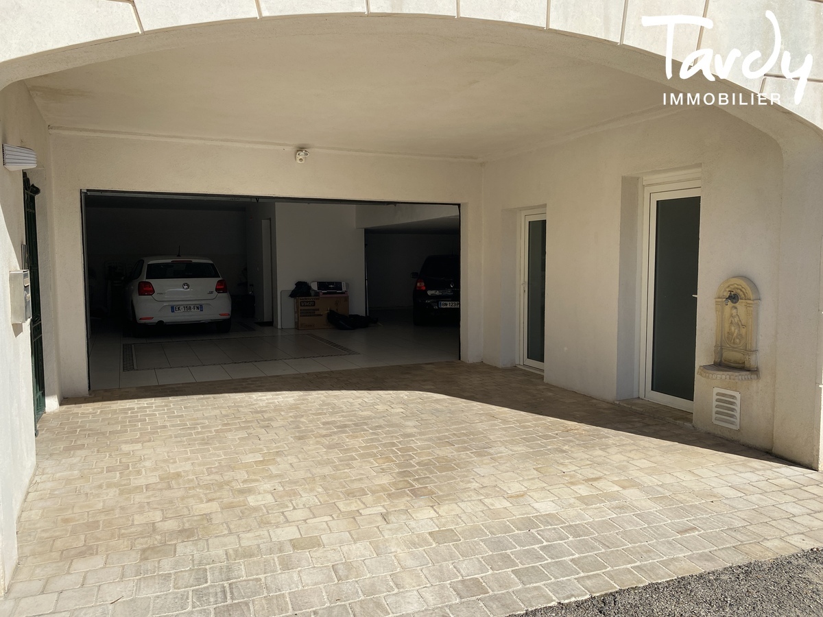 Villa vue mer dans parc s�curis� - 13007 MARSEILLE - Marseille 7�me