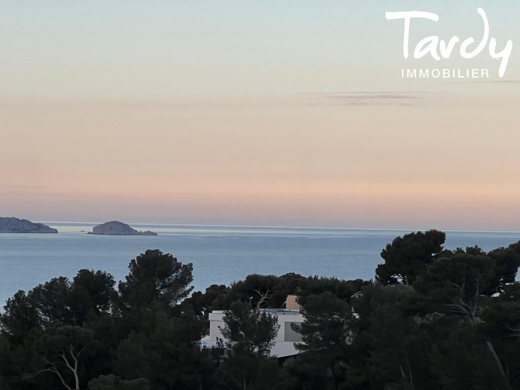 Villa vue mer dans parc s�curis� - 13007 MARSEILLE - Marseille 7�me