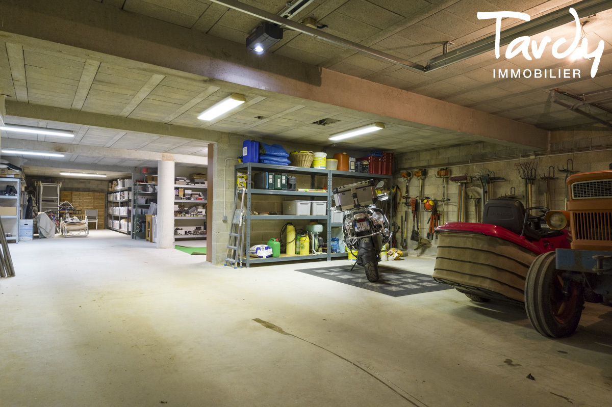 Contemporaine vue campagne et mer, proche centre - 83270 SAINT-CYR-SUR-MER  - Saint-Cyr-sur-Mer - maison avec grand garage saint cyr sur mer