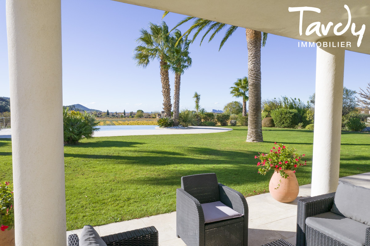Contemporaine vue campagne et mer, proche centre - 83270 SAINT-CYR-SUR-MER  - Saint-Cyr-sur-Mer - 83270 St Cyr sur mer 83270