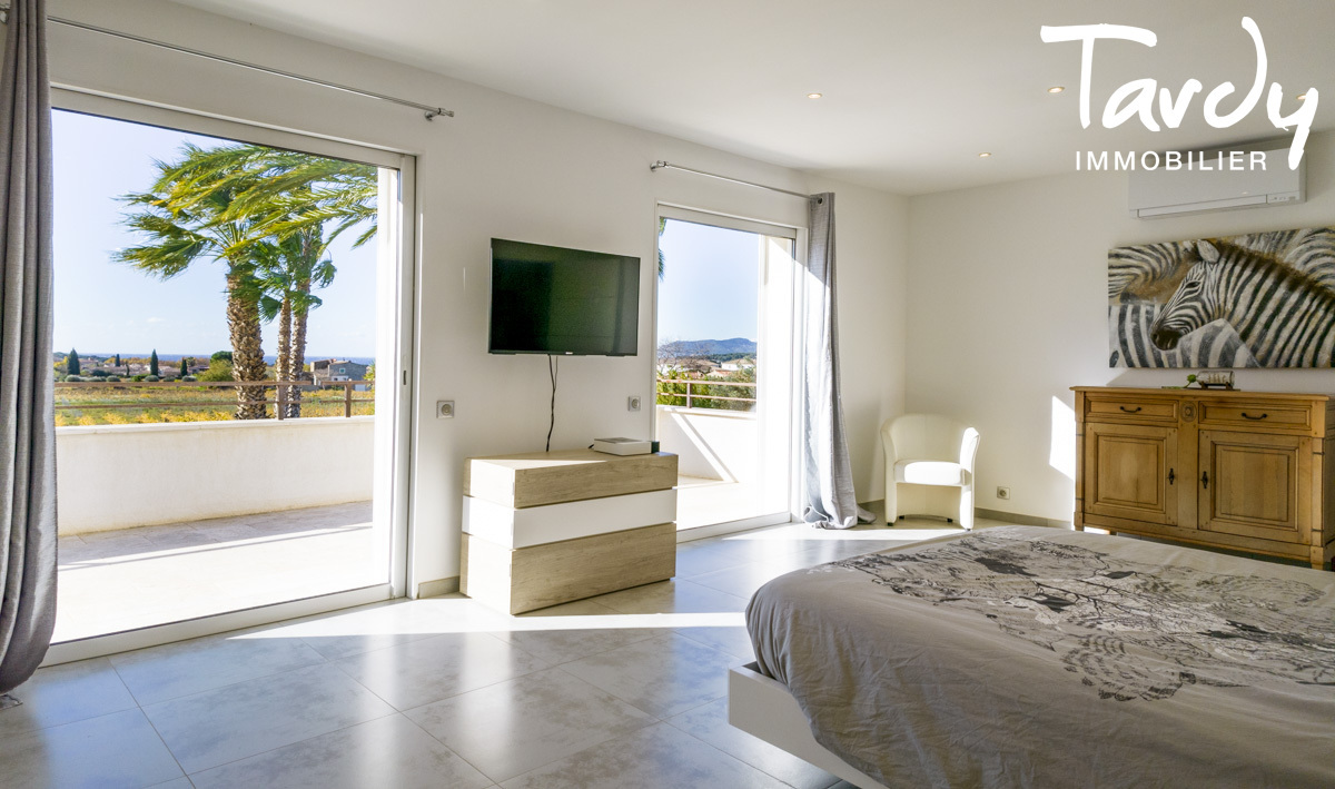 Contemporaine vue campagne et mer, proche centre - 83270 SAINT-CYR-SUR-MER  - Saint-Cyr-sur-Mer - Villa contemporaine saint Cyr sur Mer