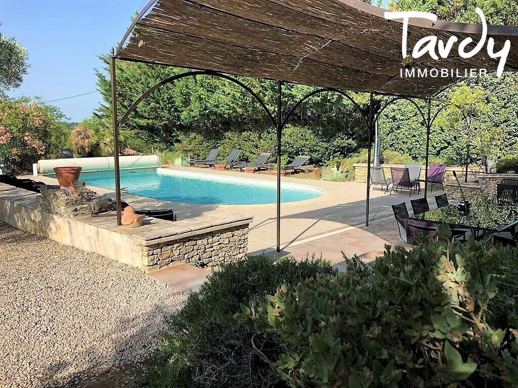 Belle bastide avec vue proche village  pied - 84160 LOURMARIN - Lourmarin