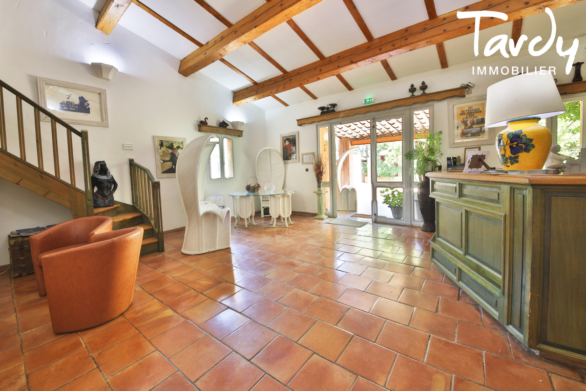 Golfe de Saint-Tropez - Proprit sur 1 ha - 83310 GRIMAUD - Saint-Tropez