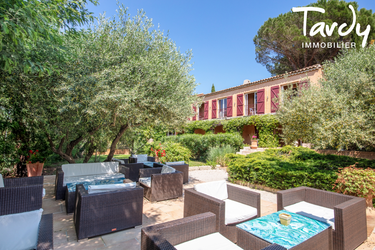 Golfe de Saint-Tropez - Proprit sur 1 ha - 83310 GRIMAUD - Saint-Tropez