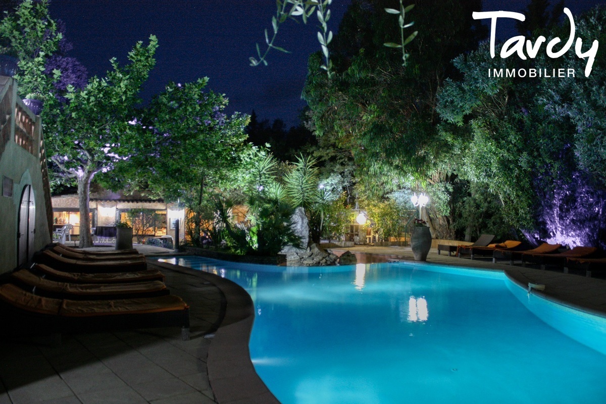 Golfe de Saint-Tropez - Proprit sur 1 ha - 83310 GRIMAUD - Saint-Tropez