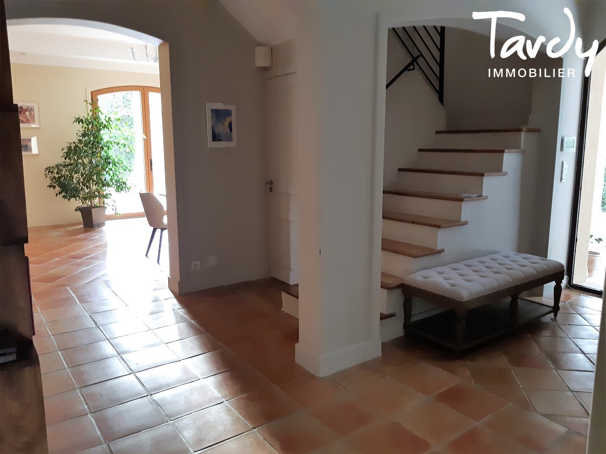 Superbe maison entirement rnove - 13 100 AIX EN PROVENCE - Aix-en-Provence
