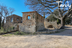 Bastide et gtes en pierres au cur de ses vignes - 83570 ENTRECASTEAUX - Entrecasteaux