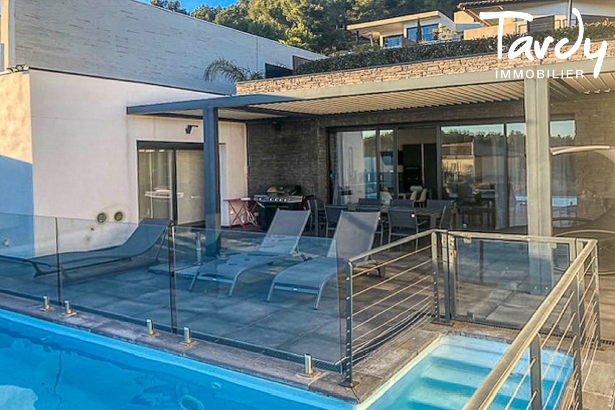 Villa contemporaine avec vue mer - 83 150 BANDOL  - Bandol - Villa rcente contemporaine  BANDOL 83150