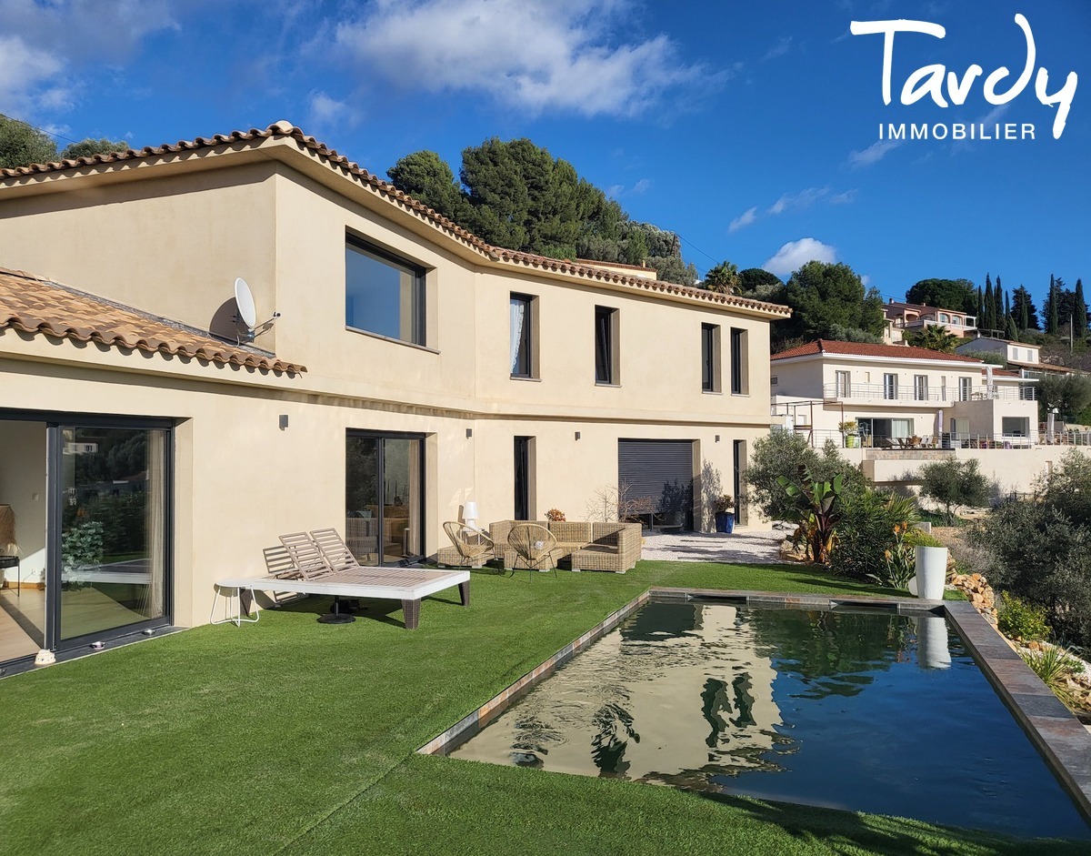Villa rcente  la vue dgage campagne  - 83190 OLLIOULES - Ollioules - Vue contemplative pour cette maison rcente