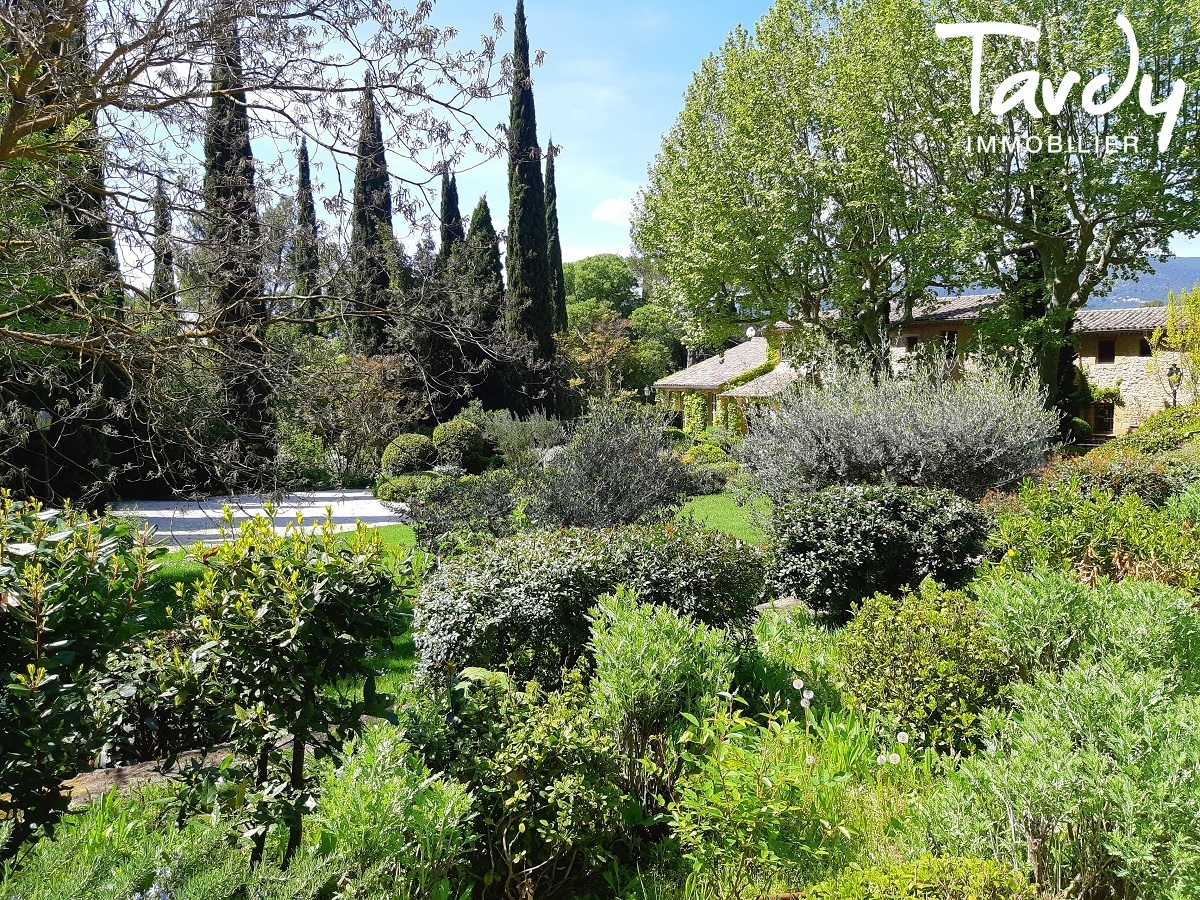 Mas du XVIme - village  pied - 84360 LAURIS - Lourmarin