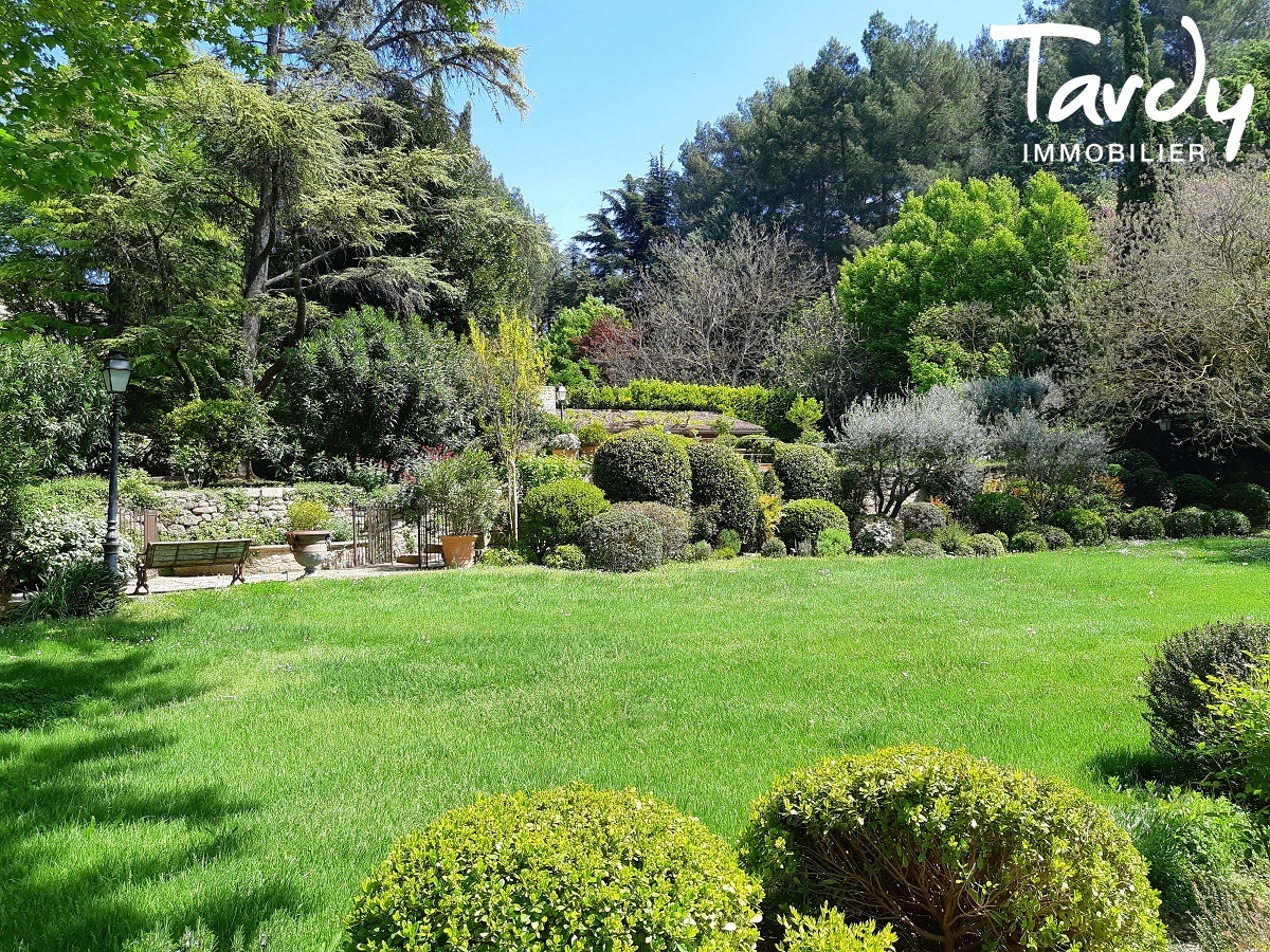 Mas du XVIme - village  pied - 84360 LAURIS - Lourmarin