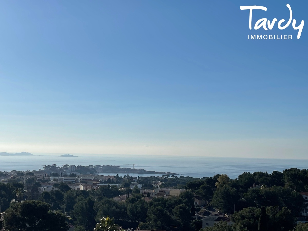 Contemporaine, vue mer panoramique, port  pieds - 83150 BANDOL - Bandol - Villa contemporaine  Bandol vue Iles de Embiez